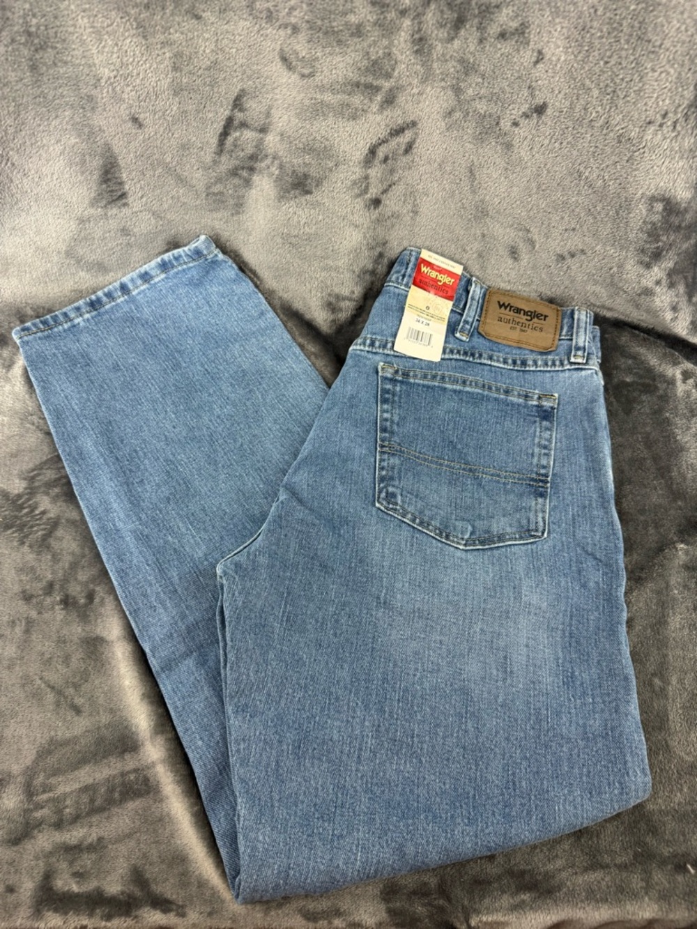 NWT Wrangler Authentics Classic 5-Pocket Regular Fit Jean Flex Fabric 34" x 28"